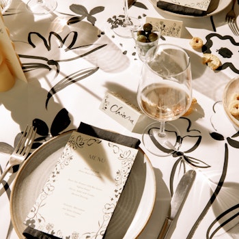 Papier's guide to wedding stationery timelines