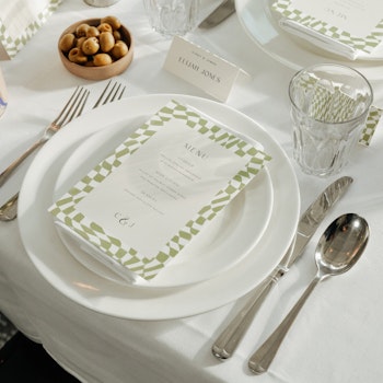 How to create the perfect wedding menu cards