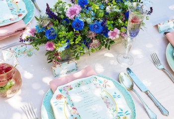 5 Garden Party Table Settings with Floom
