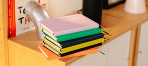 {:gb=>"Everyday Notebooks", :us=>"Everyday Notebooks"}