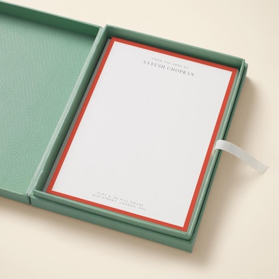 Add a gift box for the perfect gift