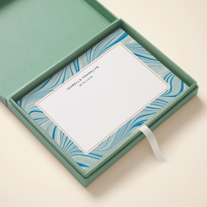 Add a gift box for the perfect gift