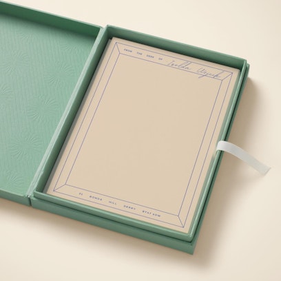 Add a gift box for the perfect gift
