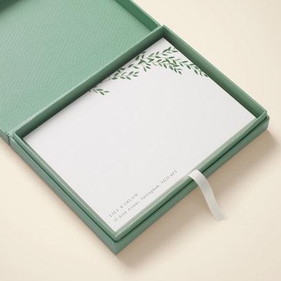 Add a gift box for the perfect gift