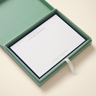 Add a gift box for the perfect gift