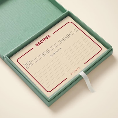 Add a gift box for the perfect gift