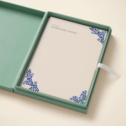 Add a gift box for the perfect gift