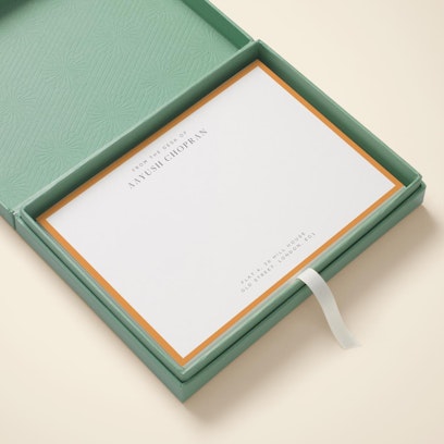 Add a gift box for the perfect gift