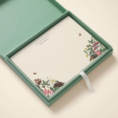 Add a gift box for the perfect gift